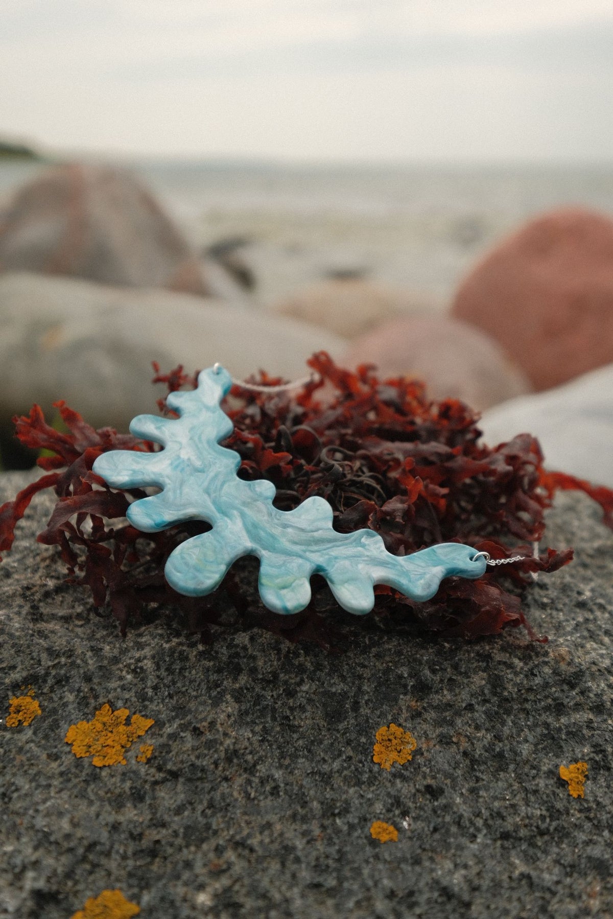Halsband av återvunnen plast, Släke Gotland
