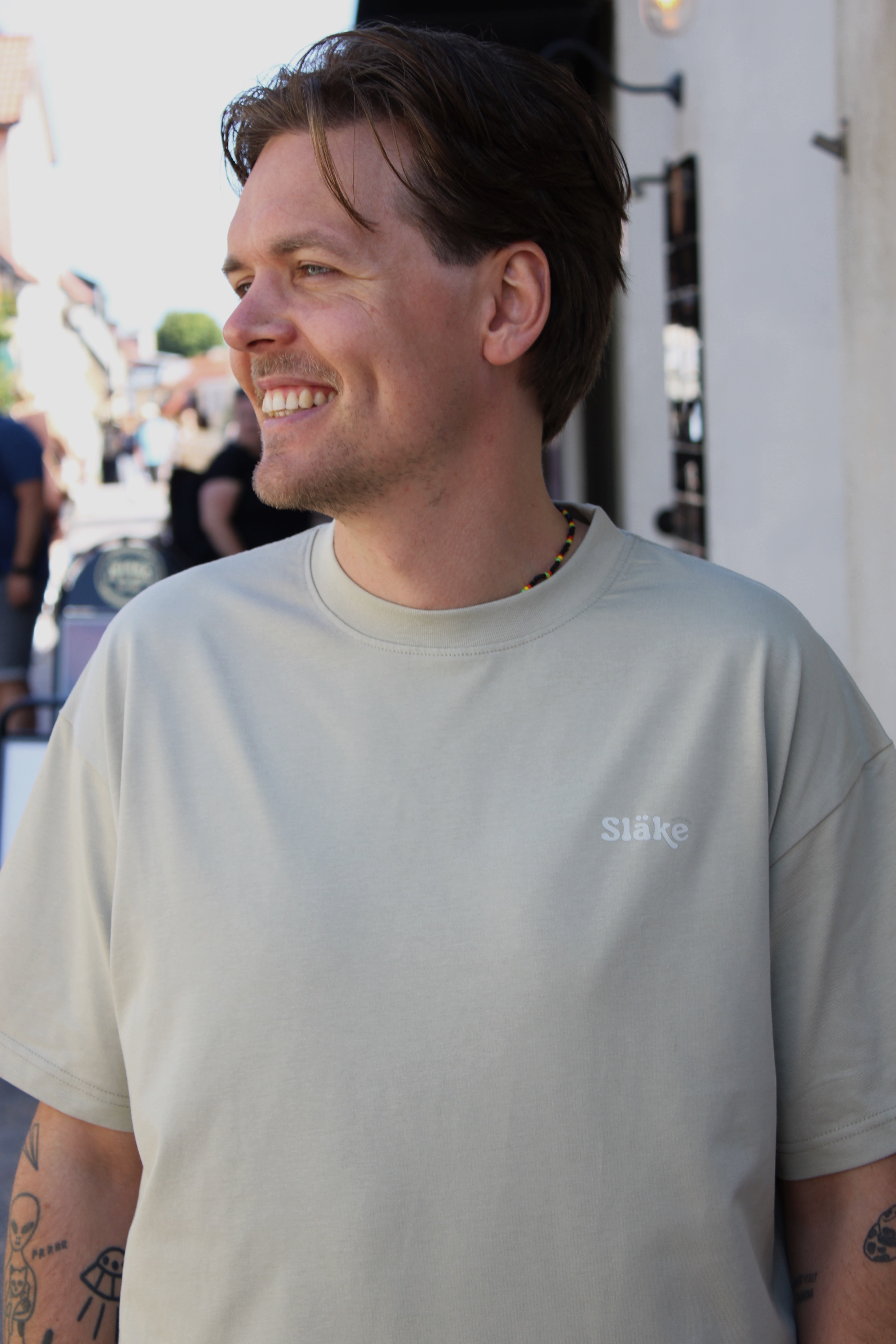 T-shirt Släke grön med tångsymbolen på ryggen-thumbmail-3