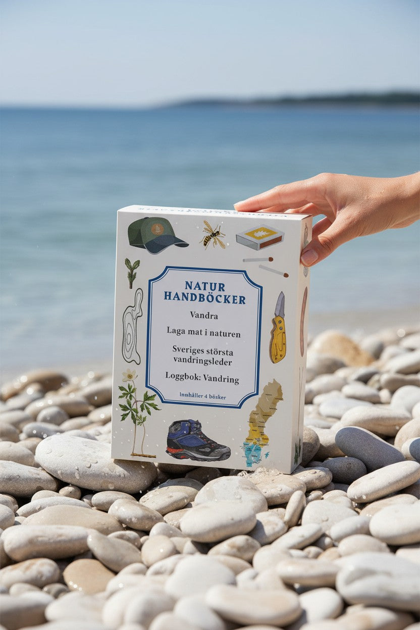 Bok - Naturhandbok - Vandra, laga mat...